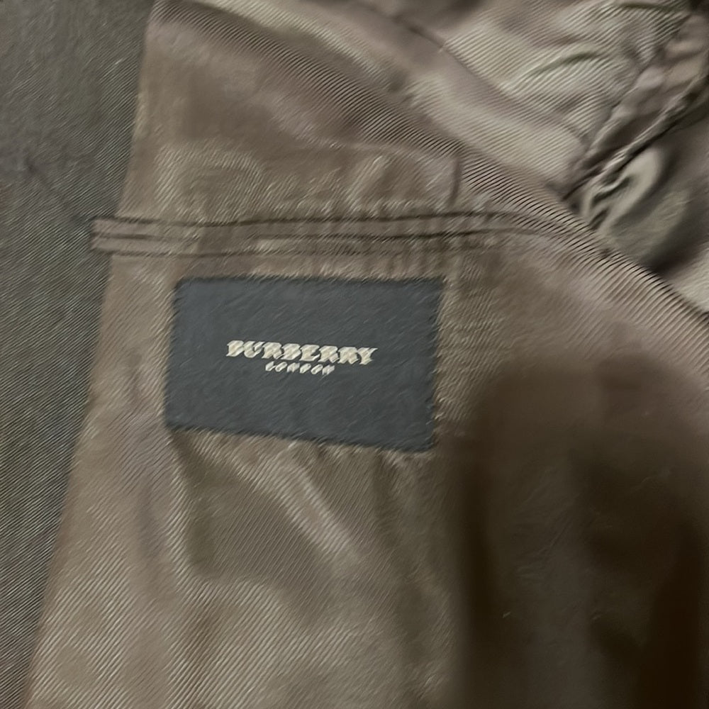 Burberry Men’s Wool Suit Size 44 Reg